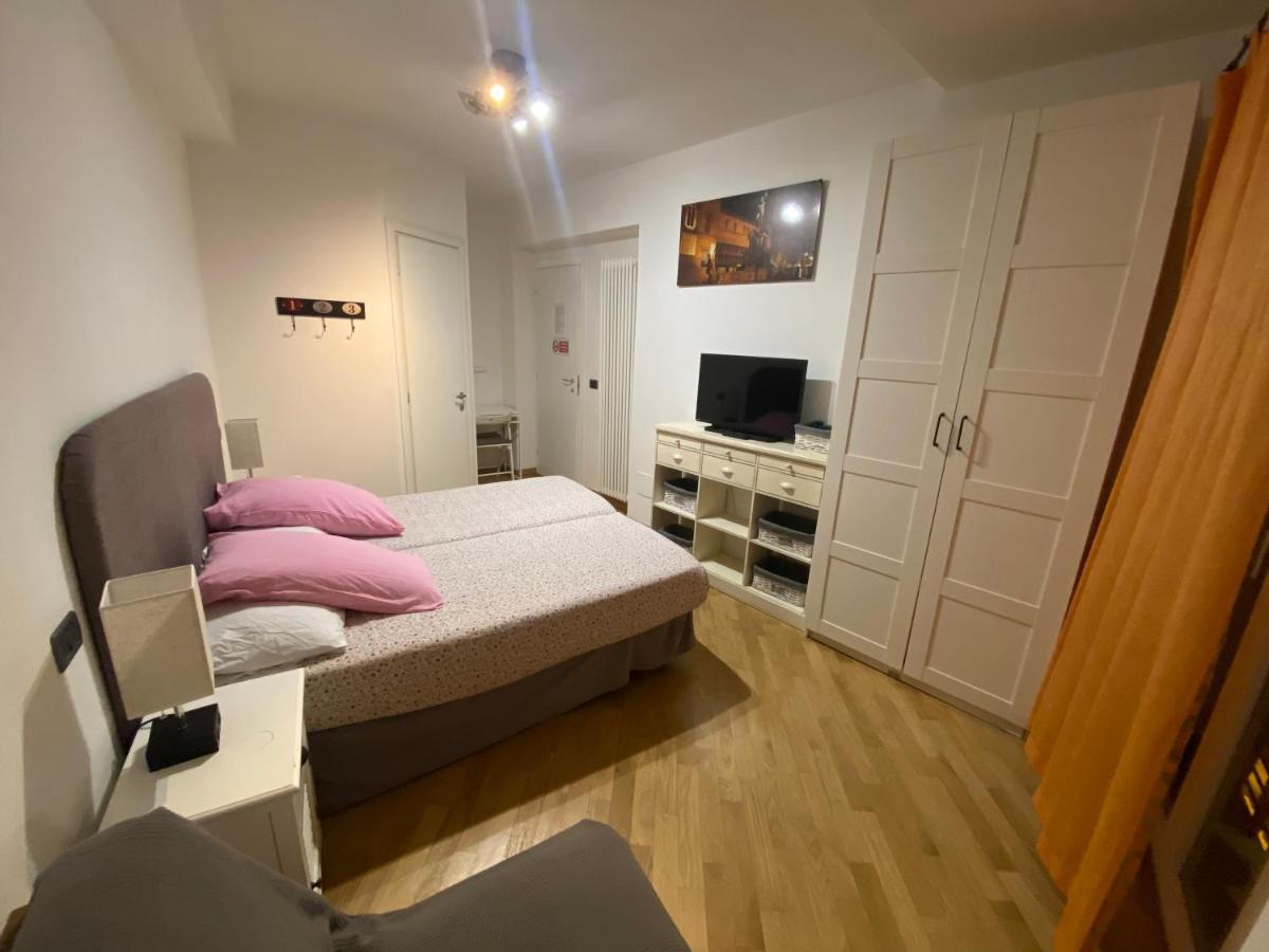 בולוניה B&B And Home La Piazzetta Della Pioggia מראה חיצוני תמונה