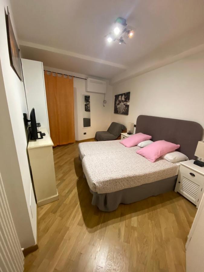 בולוניה B&B And Home La Piazzetta Della Pioggia מראה חיצוני תמונה