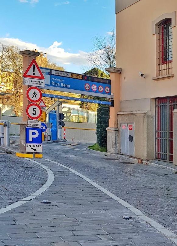 בולוניה B&B And Home La Piazzetta Della Pioggia מראה חיצוני תמונה