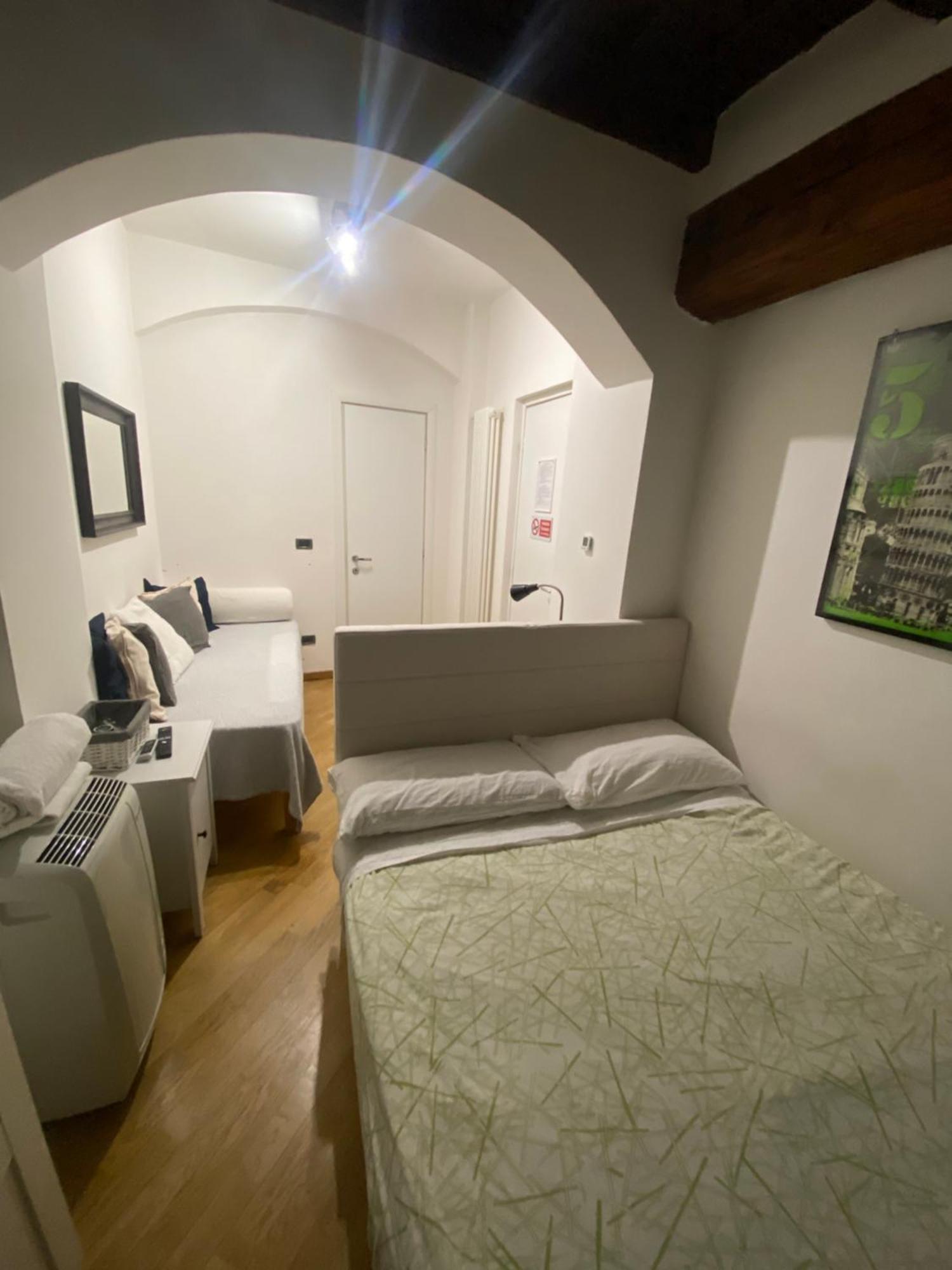 בולוניה B&B And Home La Piazzetta Della Pioggia מראה חיצוני תמונה
