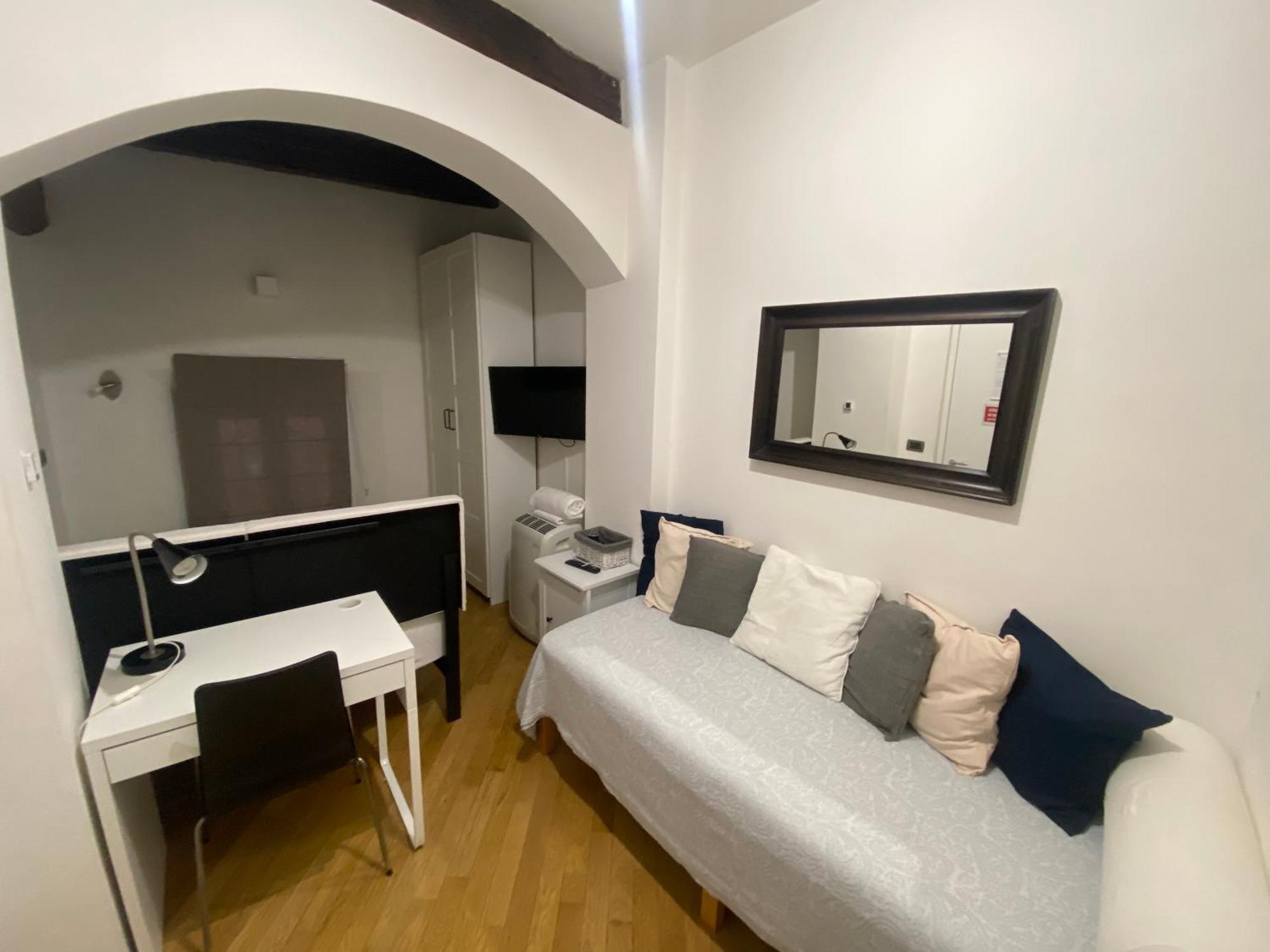 בולוניה B&B And Home La Piazzetta Della Pioggia מראה חיצוני תמונה