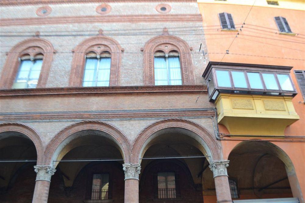 בולוניה B&B And Home La Piazzetta Della Pioggia מראה חיצוני תמונה